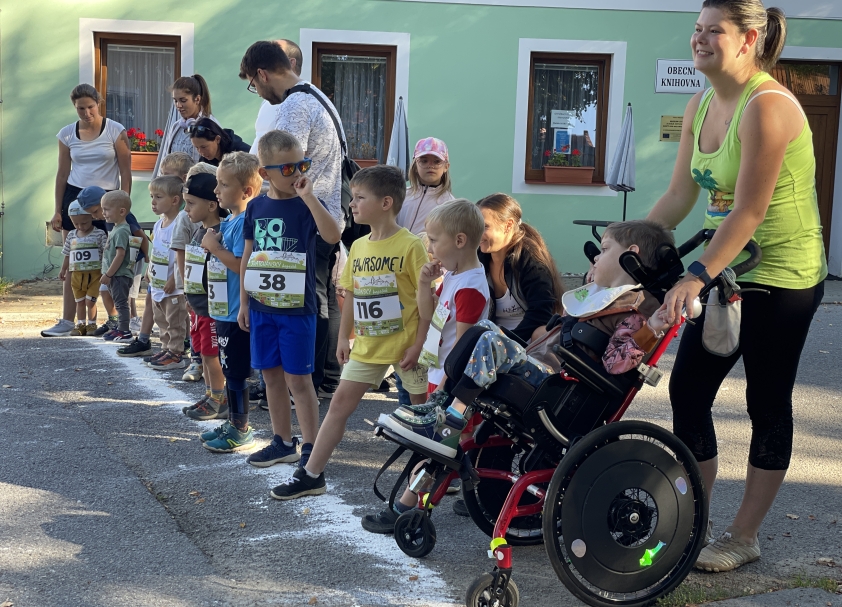 Benefiční běh Svatojánský kopeček přilákal 181 běžců